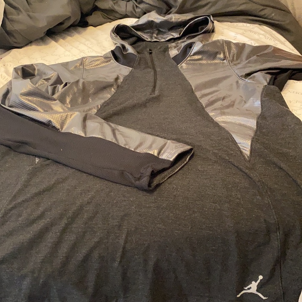 Men’s Jacket - Picture 2 of 5